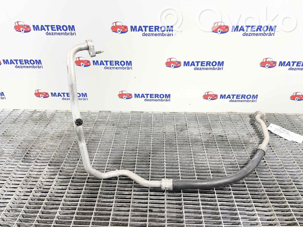 Ilmastointilaitteen putki (A/C)   5Q0820743C