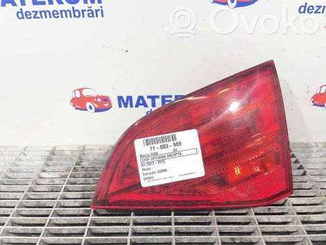 Audi A4 S4 B8 8K Lampy tylnej klapy bagażnika 