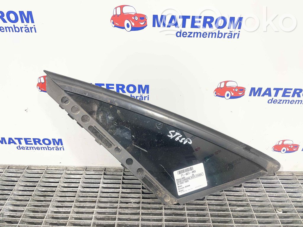 Audi A8 S8 D4 4H Vidrio lateral trasero 
