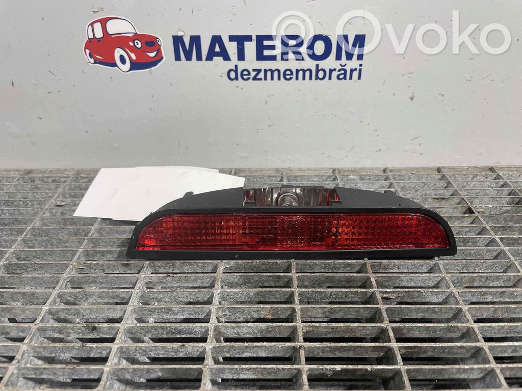 Dacia Sandero II Trzecie światło stop 