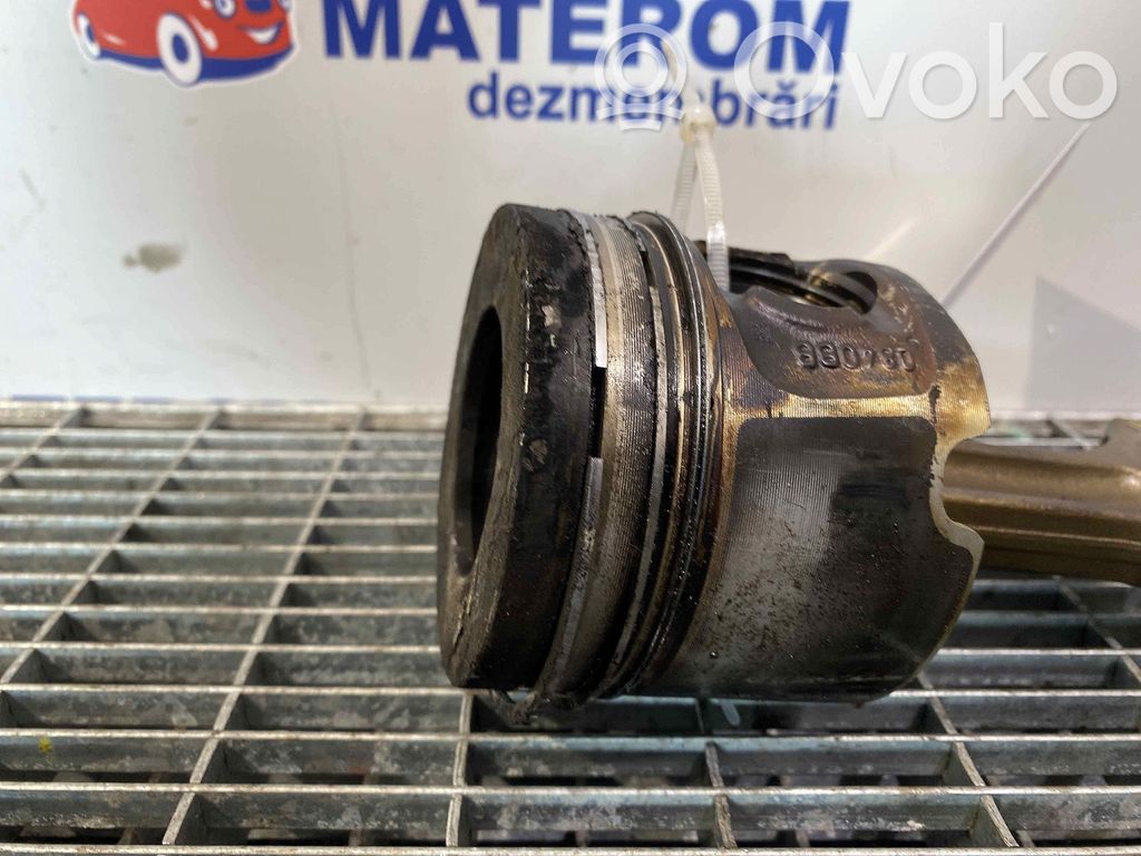 BMW X1 E84 Piston 