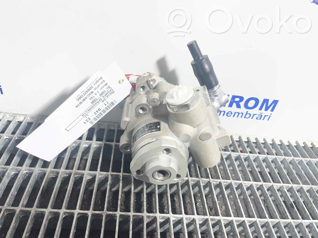 Ohjaustehostimen pumppu   2D0422155C