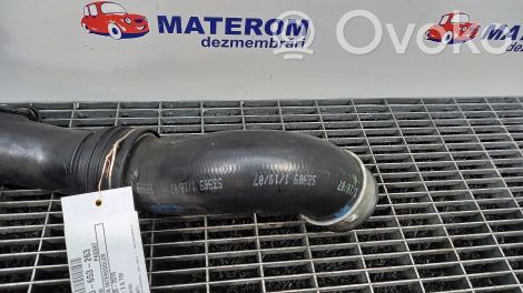 Volkswagen PASSAT B6 Wąż / Rura intercoolera