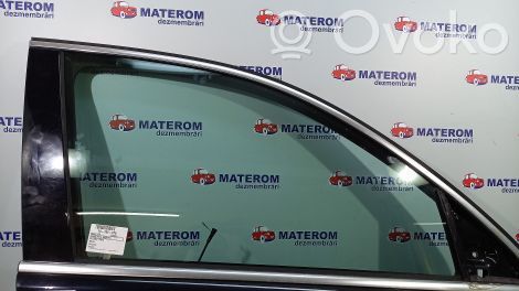 Volkswagen Tiguan priekšējo durvju stikls (četrdurvju mašīnai) 