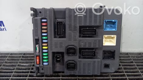 Peugeot 308 Módulo de confort/conveniencia 