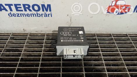Audi A4 S4 B8 8K Valomoduuli LCM 