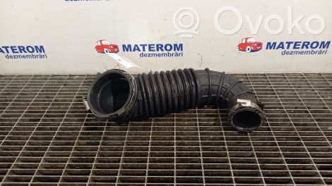 Audi A4 S4 B8 8K Ilmanoton letku 