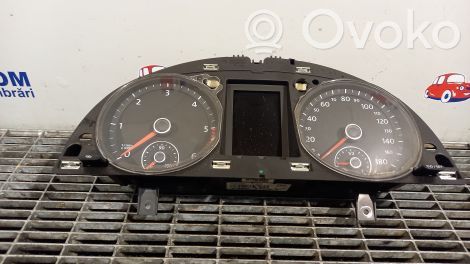 Volkswagen PASSAT CC Licznik / Prędkościomierz