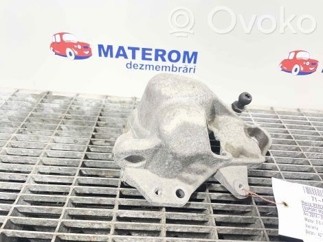 Mercedes-Benz C W205 Suport tampon motor 