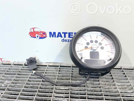Mini Cooper Countryman R60 Nopeusmittari (mittaristo) 