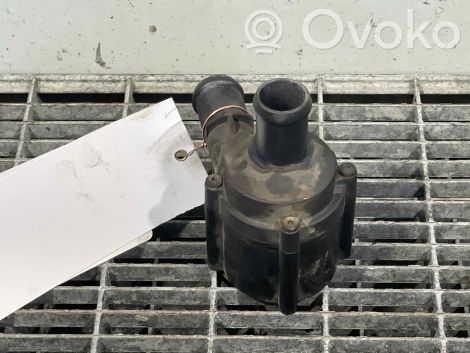 Volkswagen PASSAT B8 Bomba auxiliar eléctrica de agua/refrigerador 