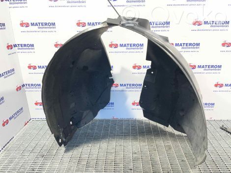 Land Rover Discovery Sport Nadkole przednie 