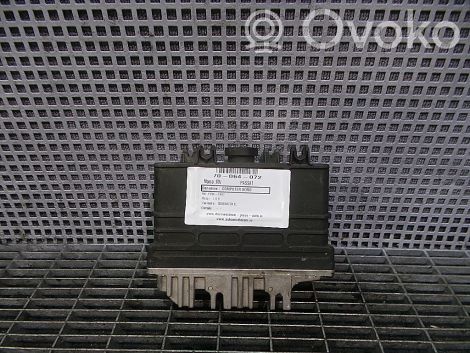 Volkswagen PASSAT B4 Unidad de control/módulo del motor 