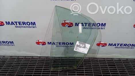 Opel Corsa D Vitre de fenêtre porte arrière 