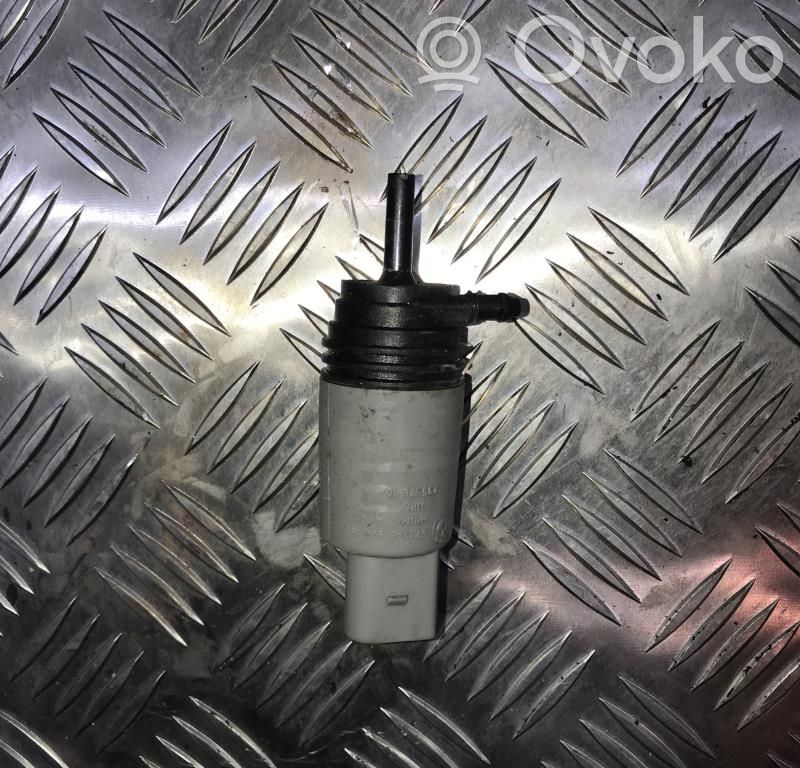 Windscreen/windshield washer pump   67126934159