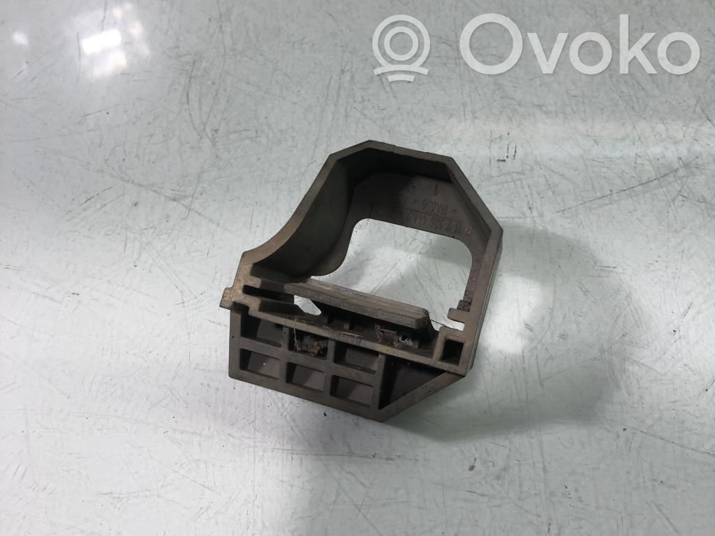 BMW 1 E81 E87 Fixation de radiateur 