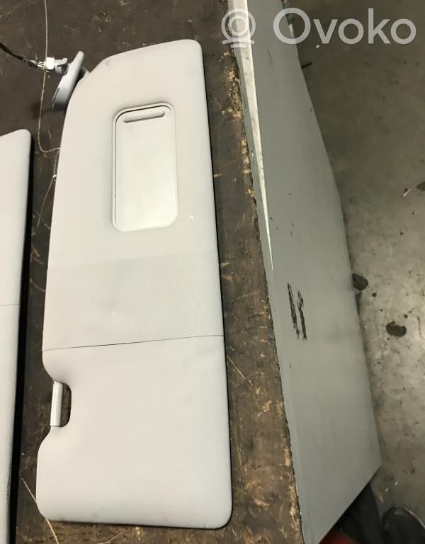 Sun visor