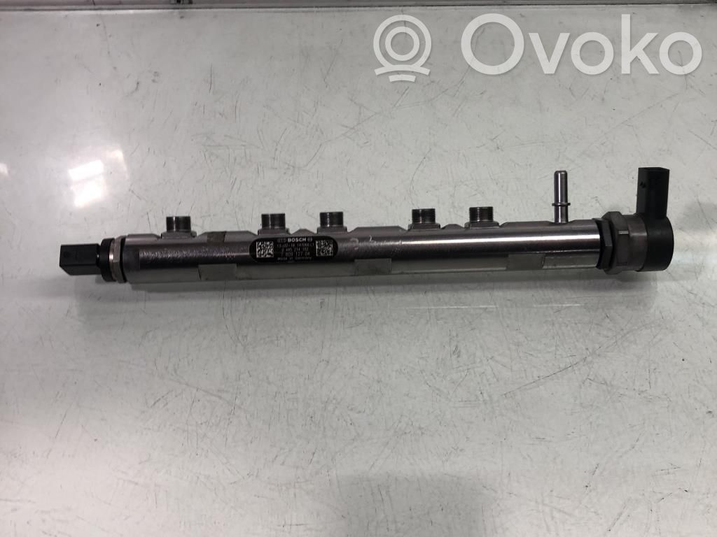 BMW 1 F20 F21 Listwa wtryskowa 