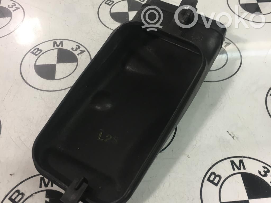 BMW 3 E90 E91 Ilmanoton letku 