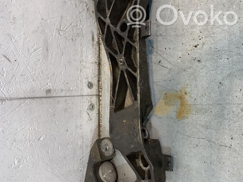 Gearbox mount   22116769281