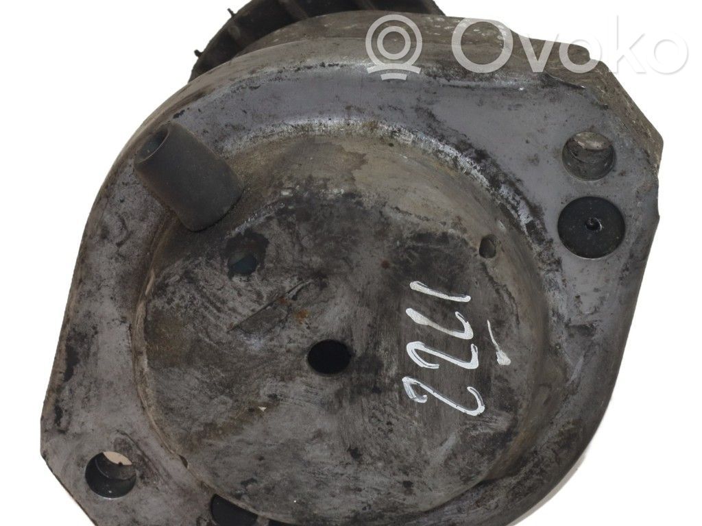 Engine mount bracket   22116761149