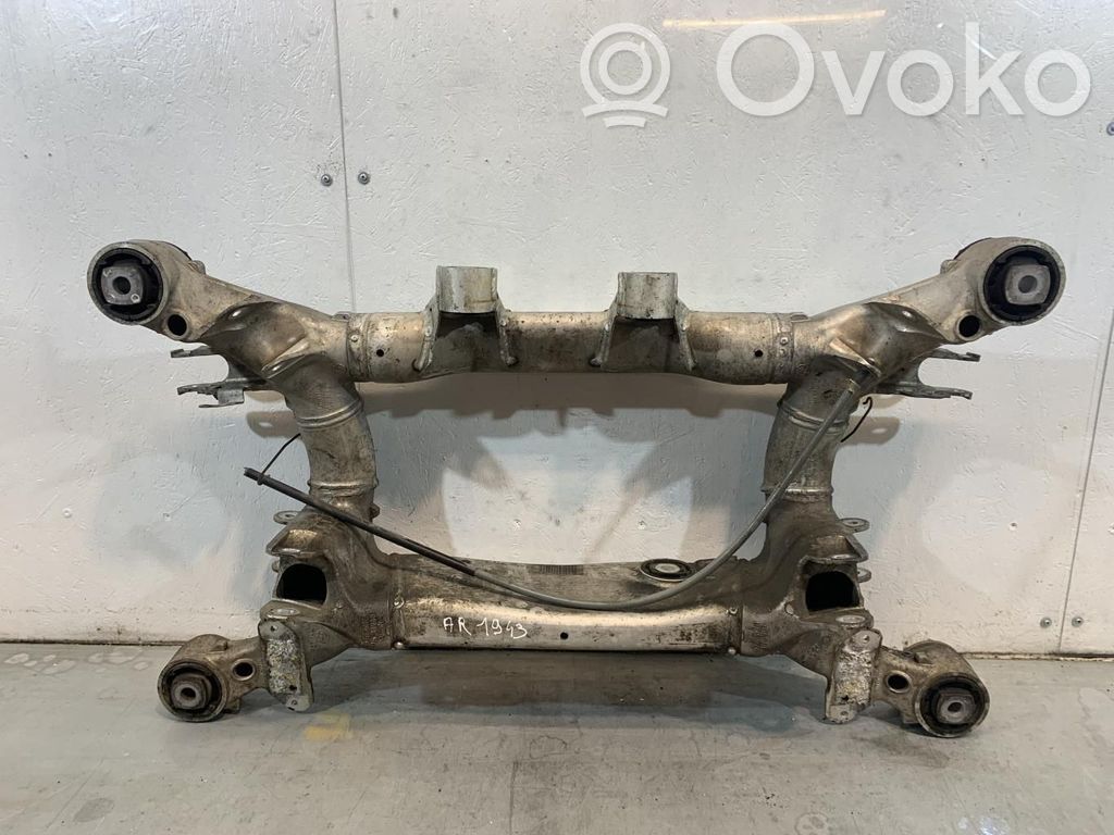 BMW 6 E63 E64 Galinis traversas 
