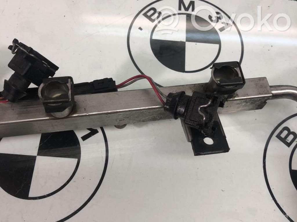 BMW 7 E65 E66 Polttoainepääputki 