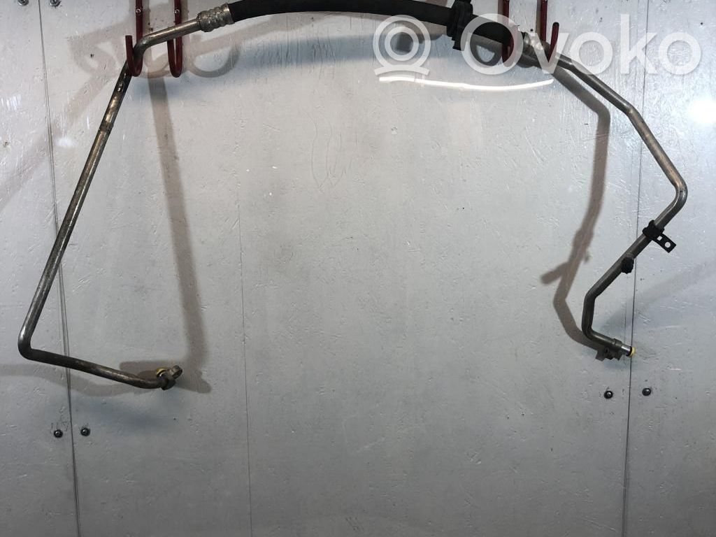 Ilmastointilaitteen putki (A/C)   64539181859