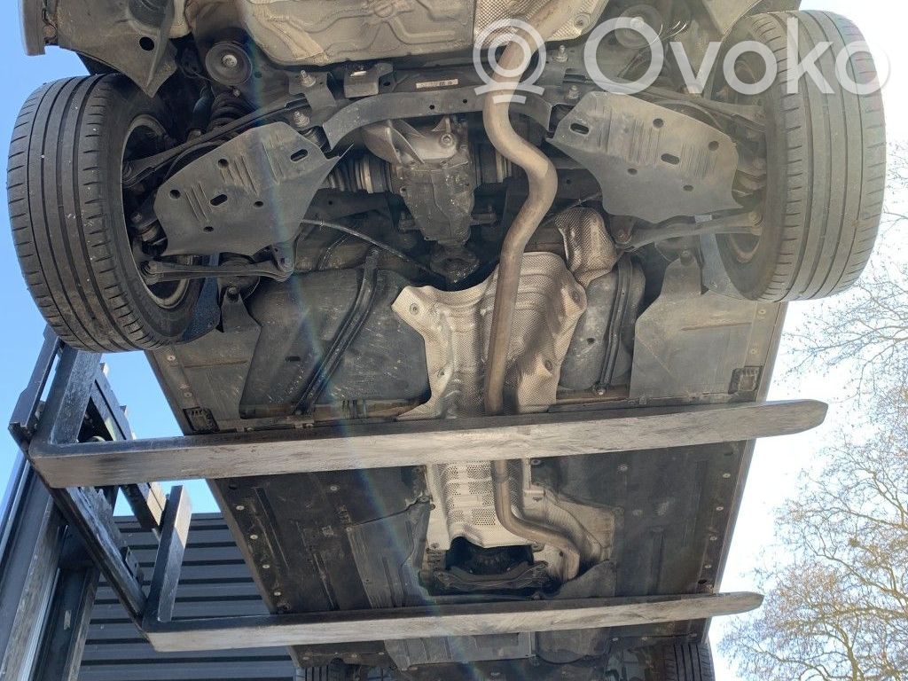BMW 1 F20 F21 Aizmugurējā pusass 
