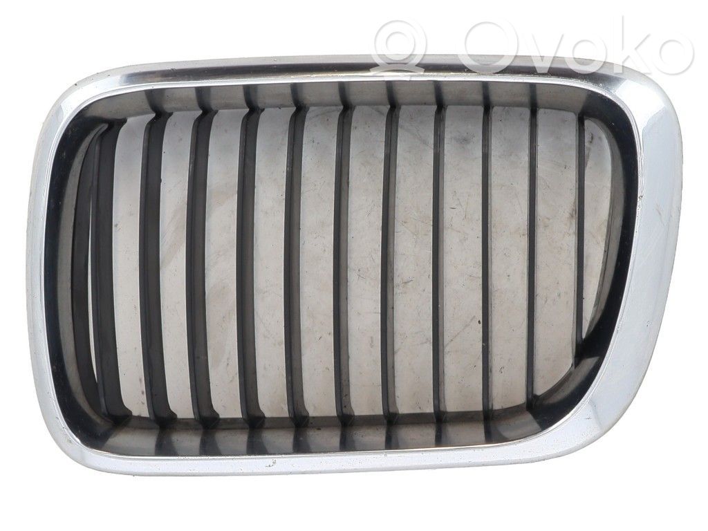 BMW 3 E36 Front bumper upper radiator grill 
