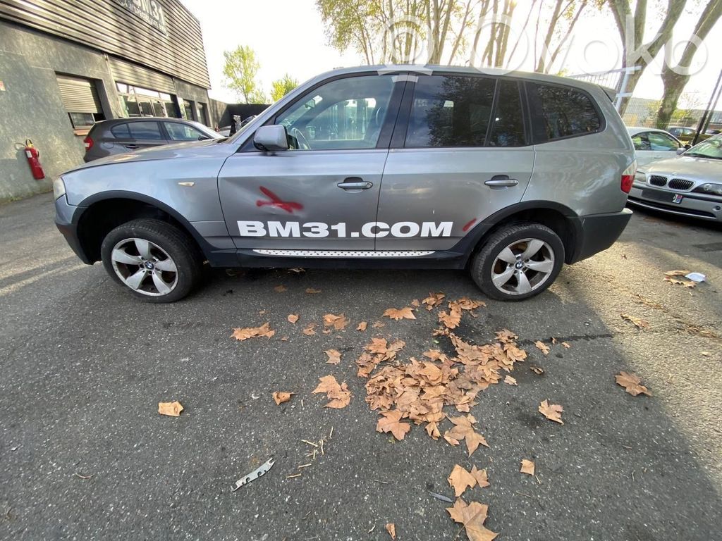 BMW X3 E83 Priekinė stebulė 