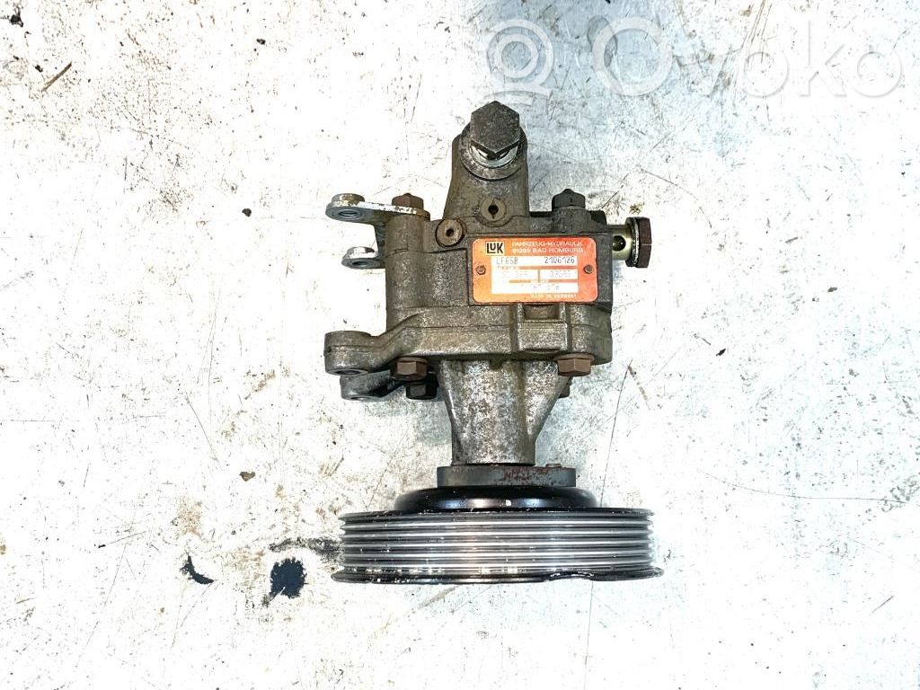 Ohjaustehostimen pumppu   32411093360