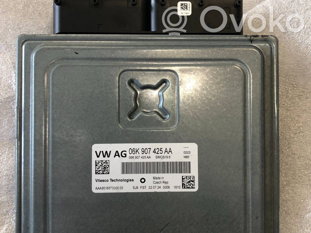 Volkswagen Golf VIII Engine control unit/module ECU 