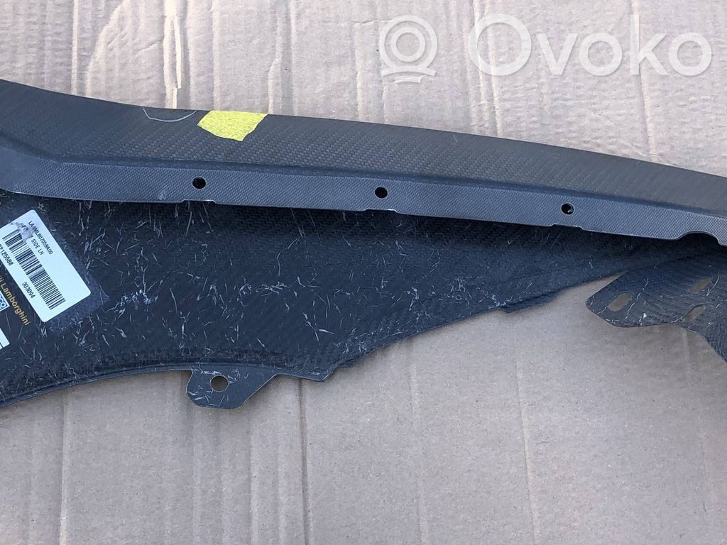 Lamborghini Urus Front bumper lower grill 