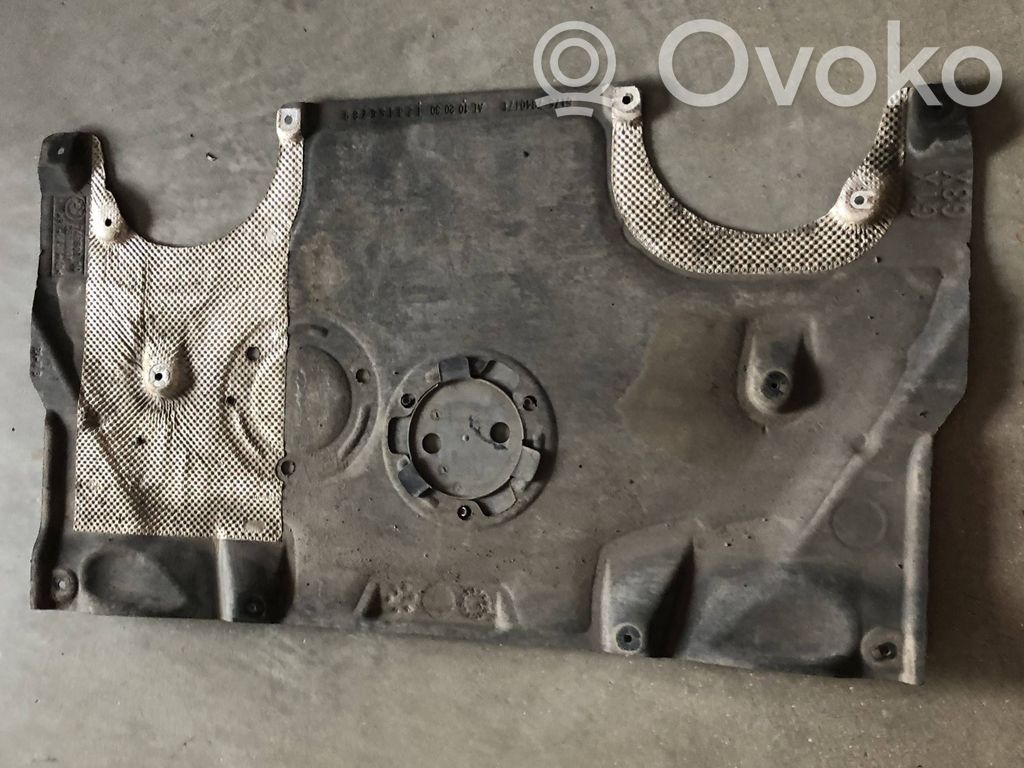 BMW 8 G14 Osłona dolna silnika 