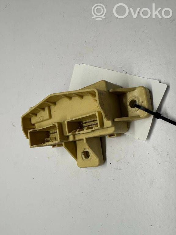 KIA Pro Cee'd III Fuse module 