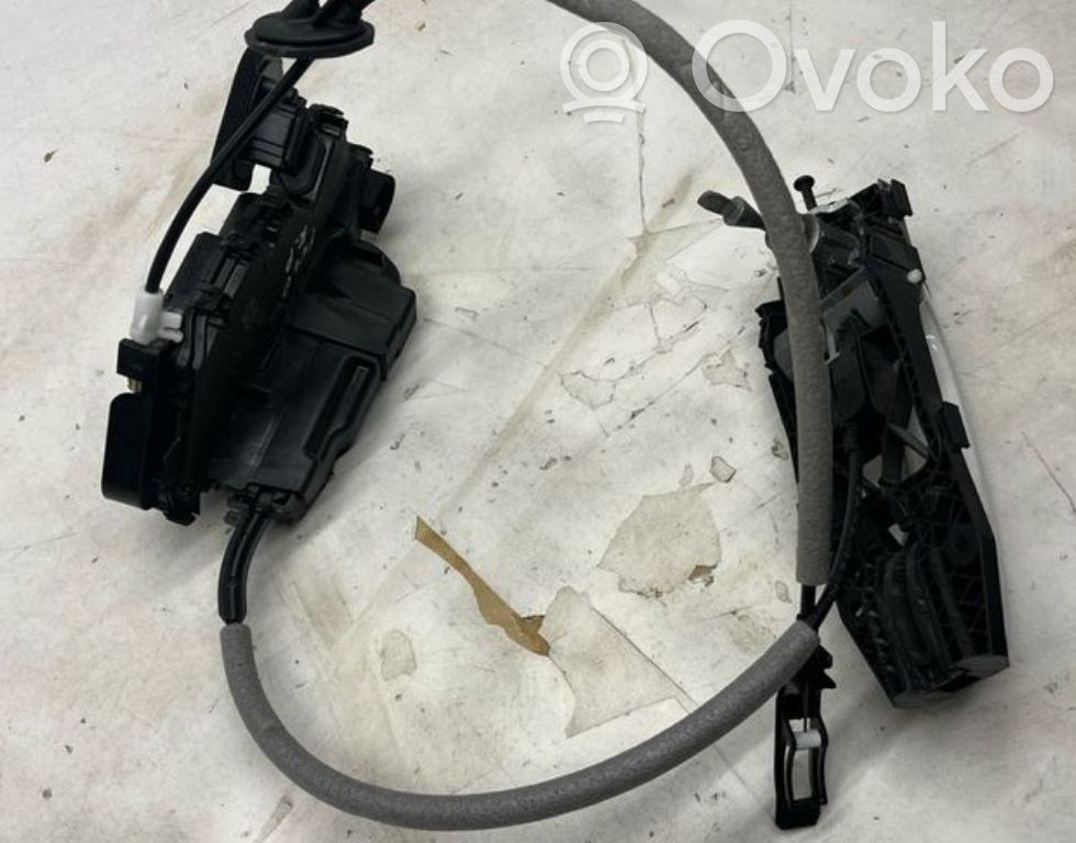 Volkswagen Polo VI Priekinė durų spyna 