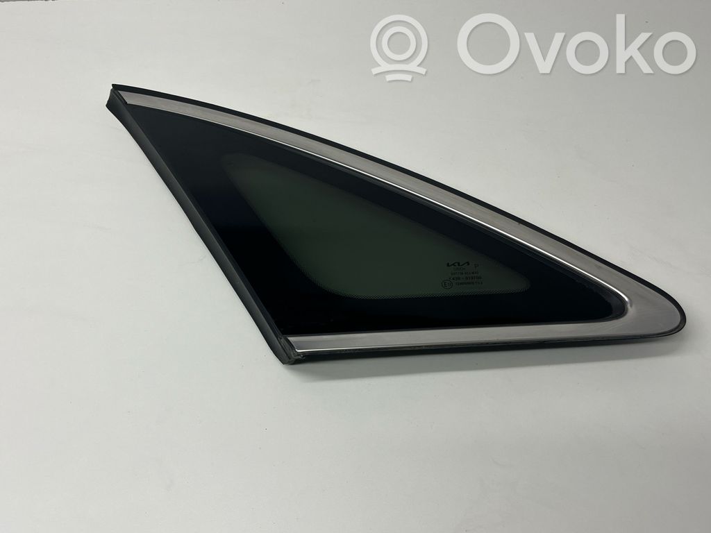 KIA Ceed Rear side window 