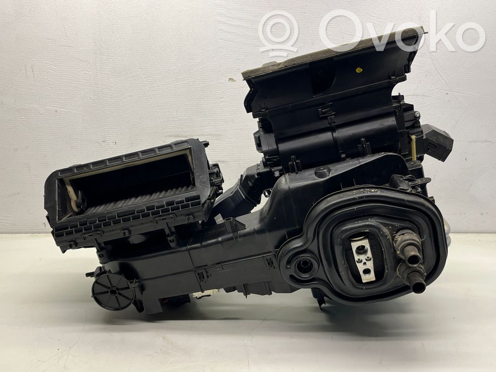 Obudowa nagrzewnicy   2G1819152A,2Q1816002R,2Q0907511,10181430,GT746001
