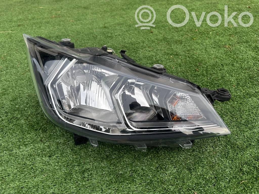 Seat Ibiza V (KJ) Lampa przednia 