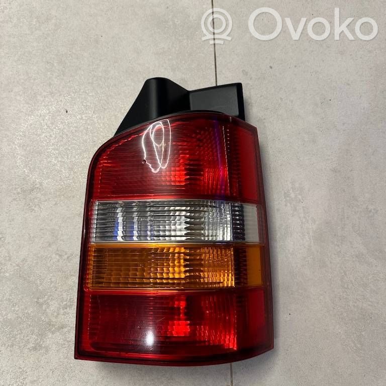 Volkswagen Transporter - Caravelle T5 Lampa tylna 