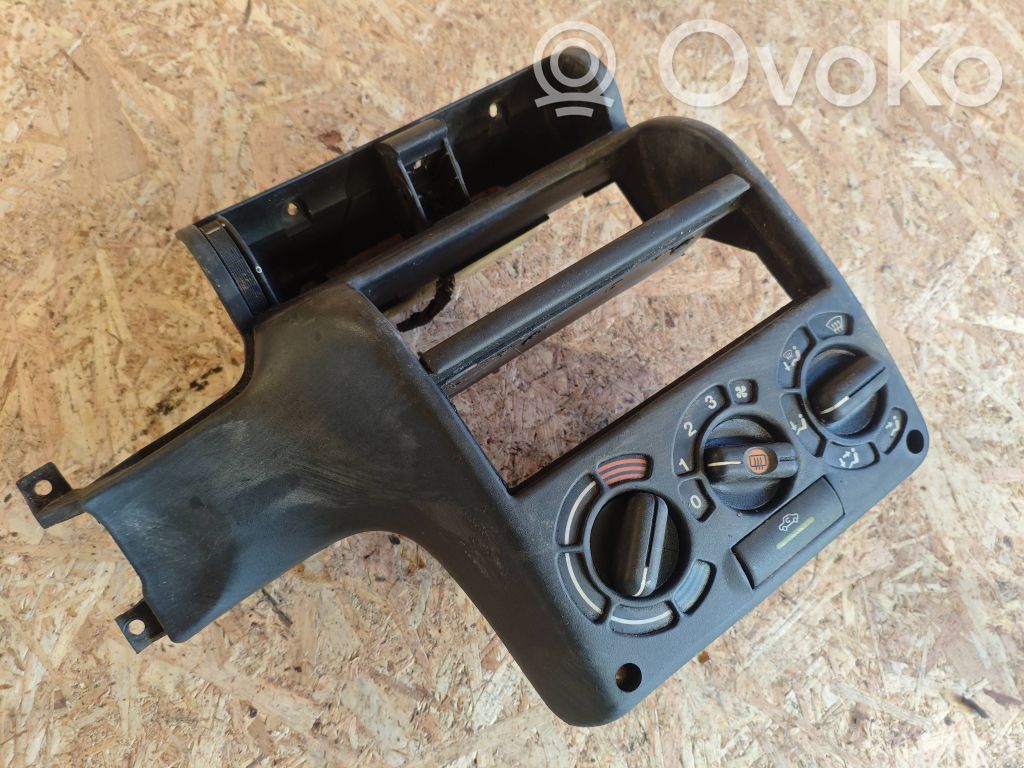 Opel Astra F Climate control unit 