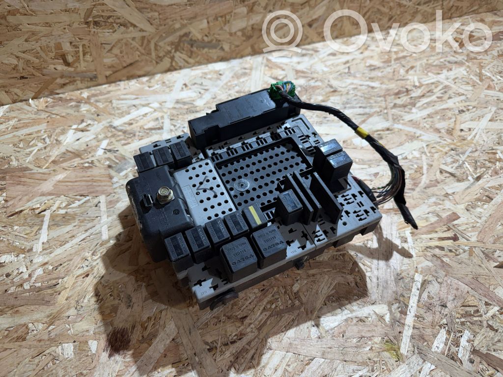 Volvo S60 Saugiklių blokas 