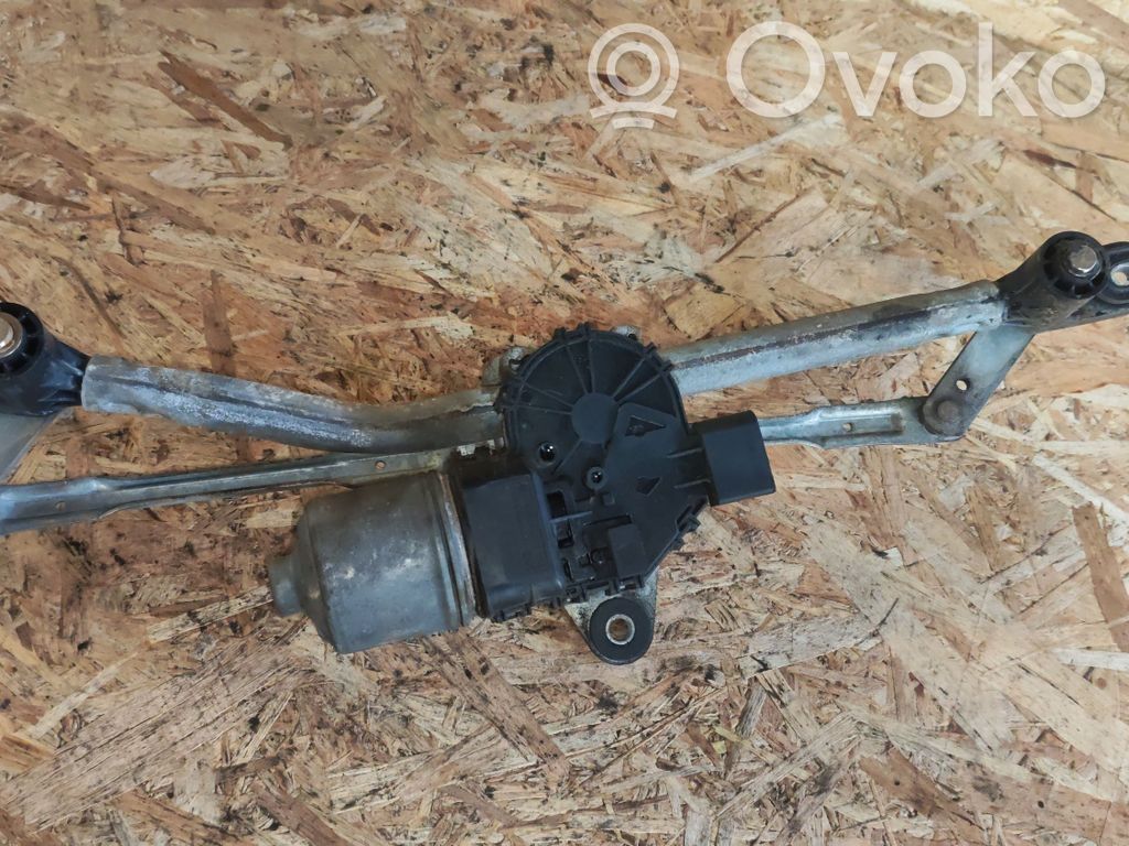 Alfa Romeo 159 Front wiper linkage and motor 