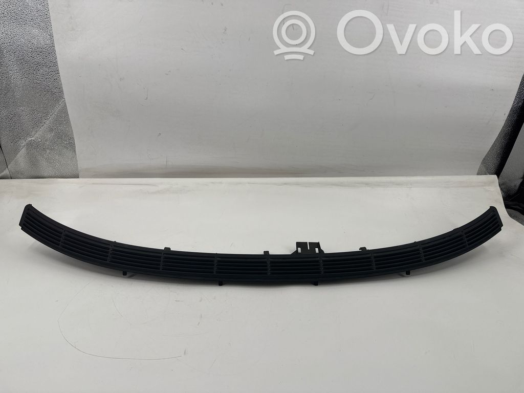 Parcel shelf grill   8203763