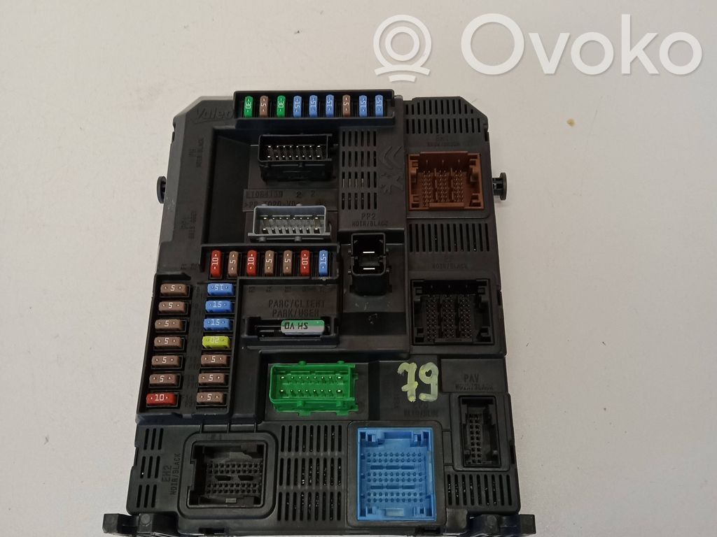 Citroen C4 Cactus Módulo de fusible 