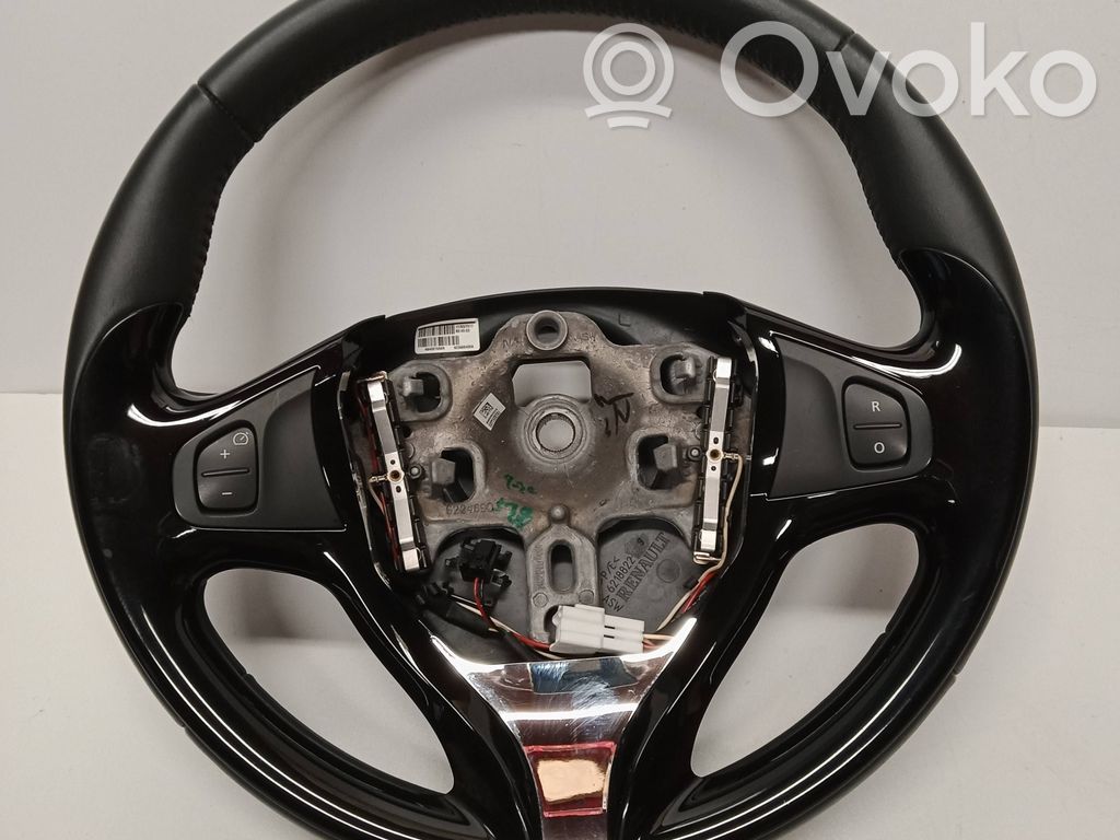 Renault Captur Steering wheel 