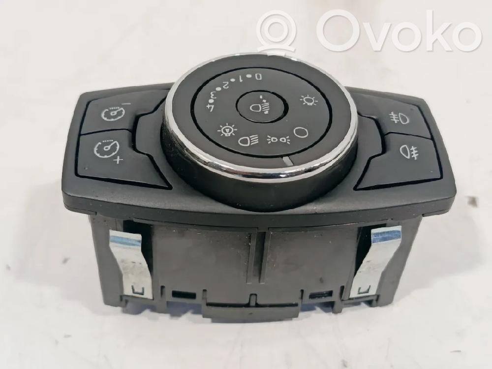 Ford Focus Light switch 
