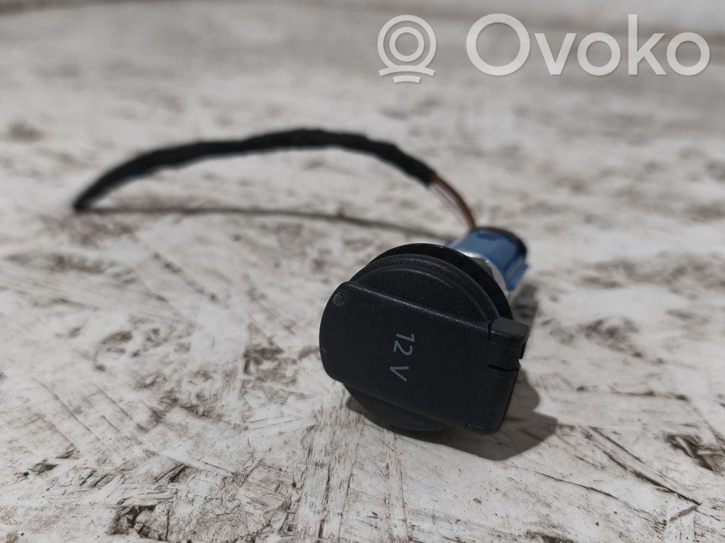 Audi A4 S4 B9 12 V Socket (front) 