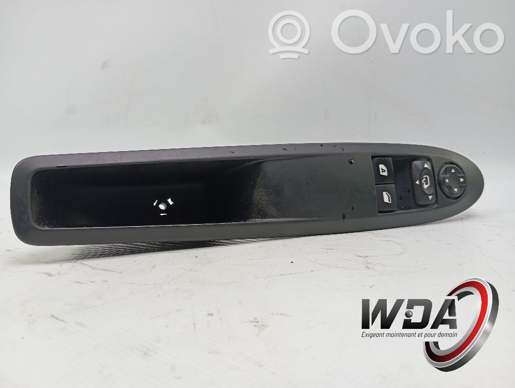 Citroen DS3 Electric window control switch 